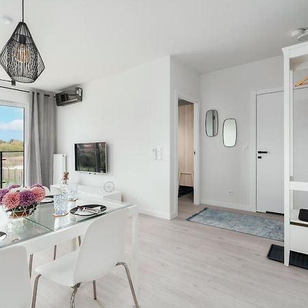 Stara Cegielnia Lake View Apartment By Renters Prestige Poznań Eksteriør billede