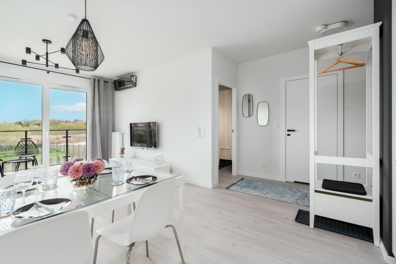 Stara Cegielnia Lake View Apartment By Renters Prestige Poznań Eksteriør billede