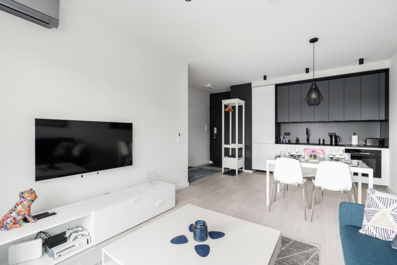 Stara Cegielnia Lake View Apartment By Renters Prestige Poznań Eksteriør billede
