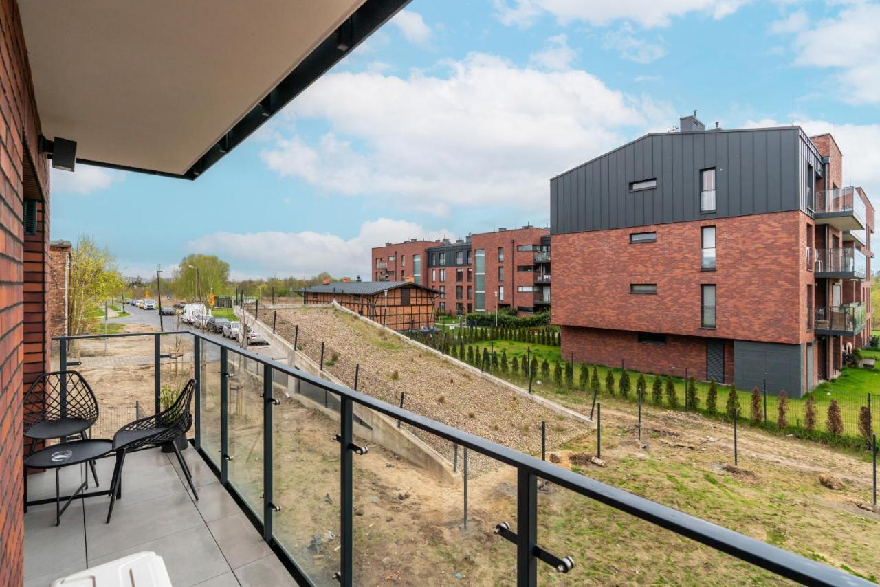 Stara Cegielnia Lake View Apartment By Renters Prestige Poznań Eksteriør billede