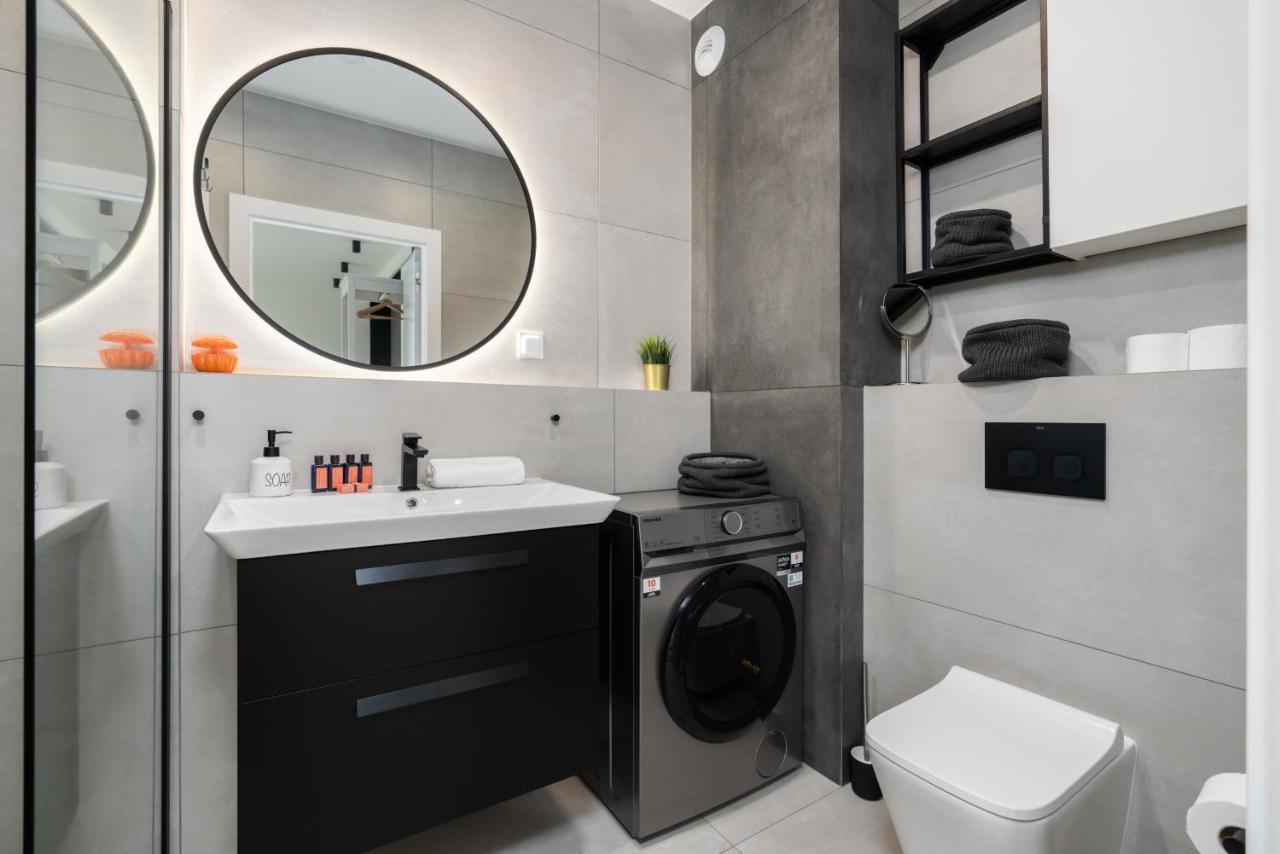 Stara Cegielnia Lake View Apartment By Renters Prestige Poznań Eksteriør billede