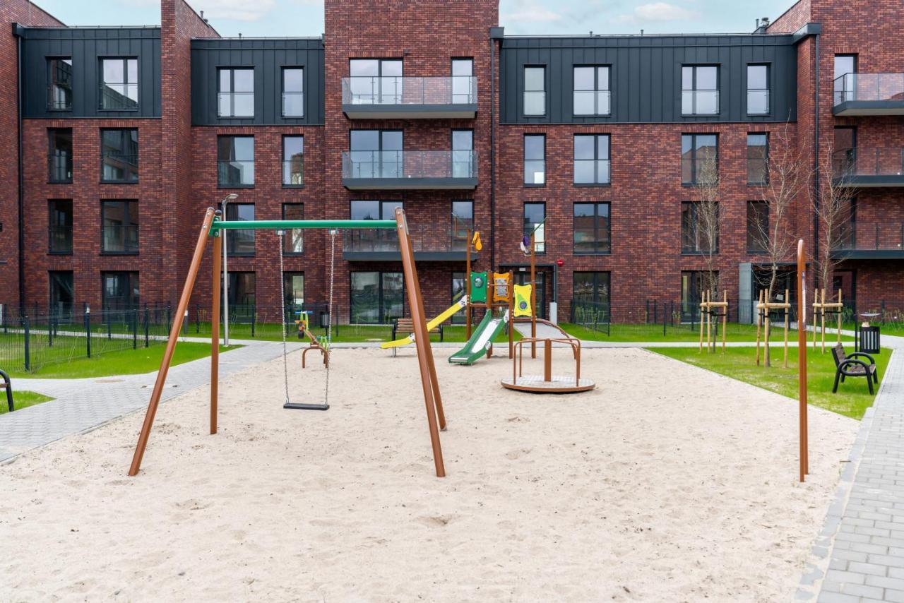 Stara Cegielnia Lake View Apartment By Renters Prestige Poznań Eksteriør billede