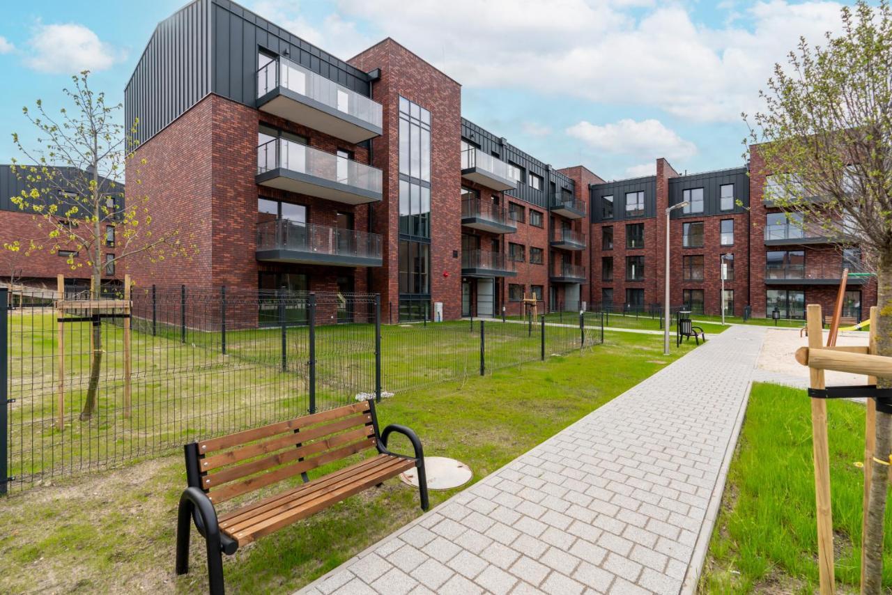 Stara Cegielnia Lake View Apartment By Renters Prestige Poznań Eksteriør billede